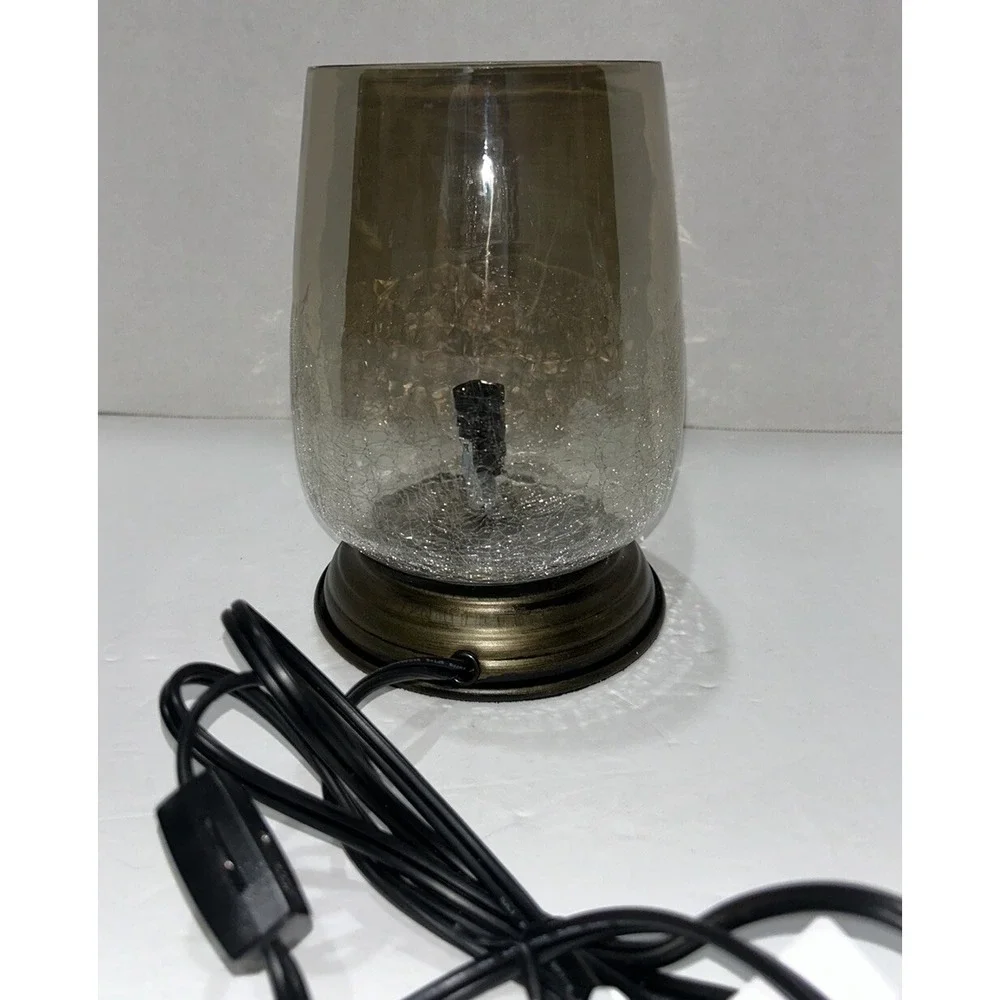 The Unbranded Brand crackle glass